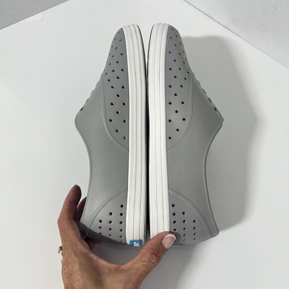 Native Shoes Women's Jefferson Flax Gray White Size 9 NEW - Picture 8 of 10